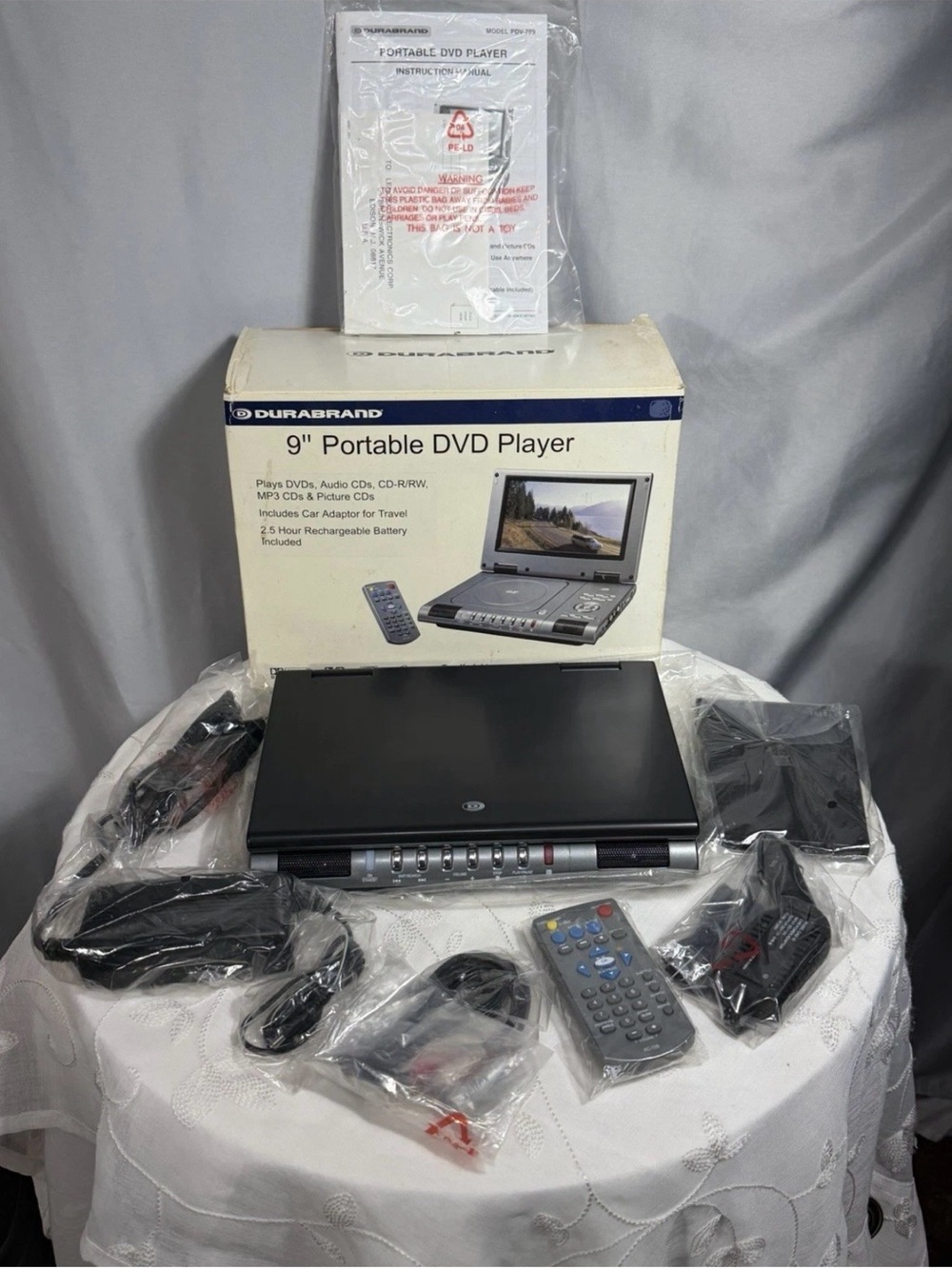 Durabrand 9” Portable Travel Car Beach CD DVD Player PDV-709 W/ Accessories New
